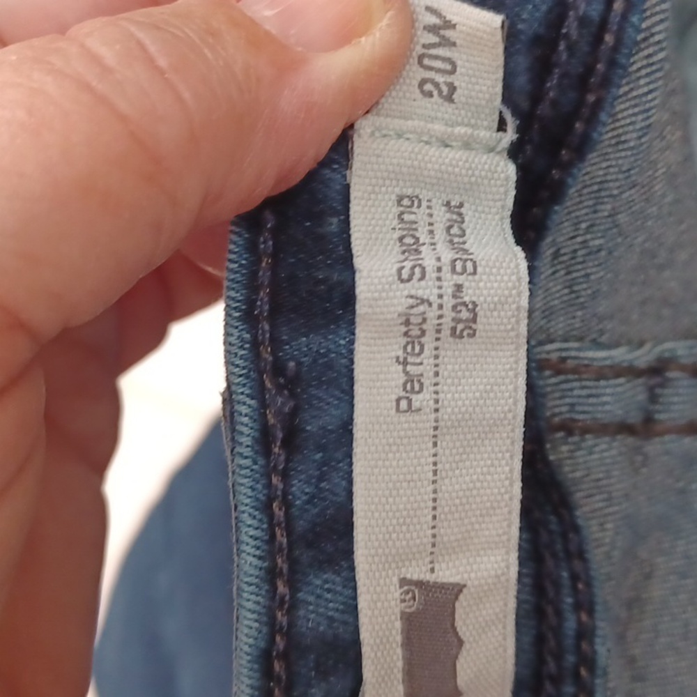 Levis Perfectly Shaping 512 Bootcut Sz.20W. L.28".W.39".R.10.5". Stretch! - Picture 5 of 10
